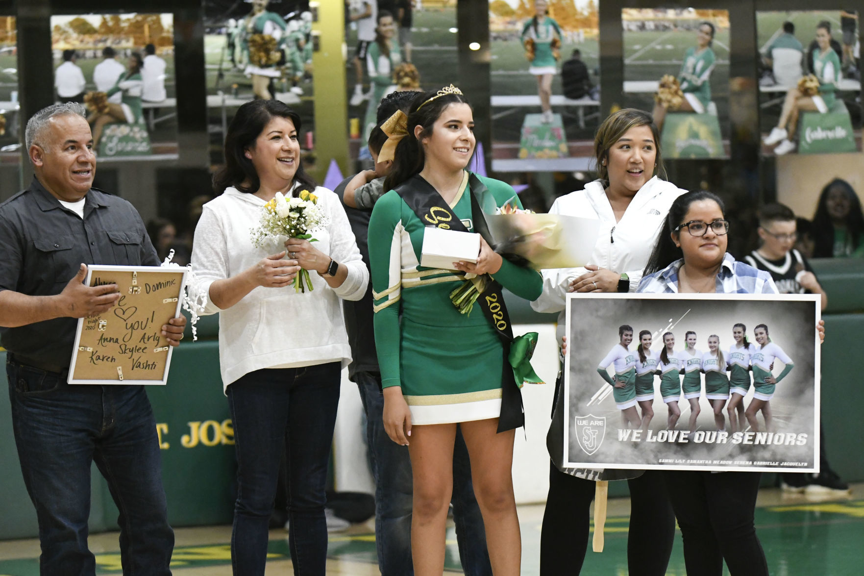 021120 SJ senior night 12.jpg